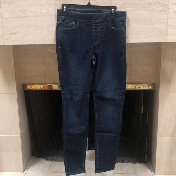 Levi’s pull on high rise skinny jeans
